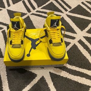 Jordan 4s